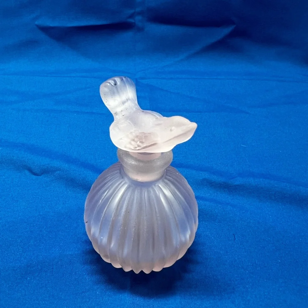 Vintage pink frosted Glass Perfume Bottle Bird Stopper Vanity